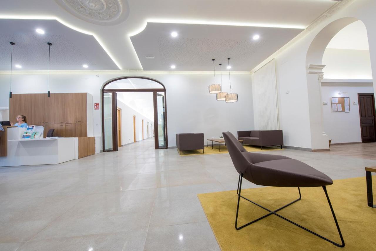 Hotel Balneario El Raposo Puebla de Sancho Pérez Exterior foto